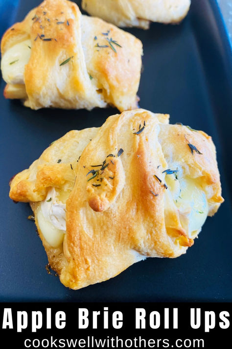 apple and brie rolled in crescent dough Apple And Brie, Apple Brie, Holiday Appetizers Recipes, Cheese Rolling, Crescent Roll Dough, Brie Cheese, Party Appetizer, Finger Food Appetizers, Holiday Appetizers