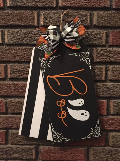 Door Hanger Tags, Fall Door Tags, Halloween Door Hangers Wooden, Halloween Chalkboard Art, Halloween Chalkboard, Door Tags, Halloween Door Hangers, Wood Tags, Door Signs Diy