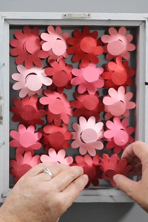 Give a beautiful handmade gift to your favorite person this year! Made using the Cricut Explore Air 2. #thecraftyblogstalker #personalizedgift #cricutcreated #cricut #handmadegift #christmas #wedding #ad Paper Flower Shadow Box Diy, Cricut Flower Projects, Wedding Gifts Cricut, Shadow Box Art Diy, Cardstock Cricut Projects, Cricut Shadow Box Ideas, Shadow Boxes Ideas, Paper Bag Walls, Wedding Shadow Box Ideas