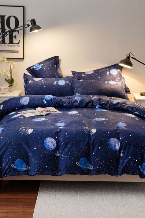 Find everything you need for your bed at SHEIN. Shop duvet covers, summer quilts and bedding sets in floral, boho & tie dye patterns! Nordic Style Fashion, Galaxy Bedding, Blue Duvet, Blue Duvet Cover, Quilt Comforter, Single Duvet Cover, Reversible Duvet Covers, Fabric Bed, Bed Sets