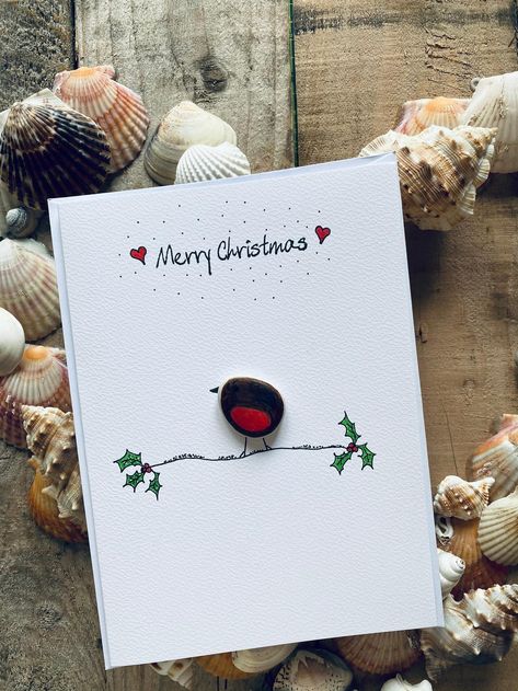 Christmas Pebble Art, Christmas Card Inspiration, Stone Crafts, Sea Glass Art, Wood Ornaments, Pebble Art, Xmas Cards, All Things Christmas, Fun Crafts