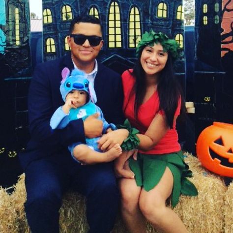 Lilo & Stitch #mommy #and #me Mr. bubbles. #family #costume #halloween Stitch Family Costume, Lilo And Stitch Family Costume, Christian Costumes, Family Costume Halloween, Mr Bubbles, Stitch Halloween Costume, School Halloween Costumes, Mom Halloween Costumes, Stitch Costume