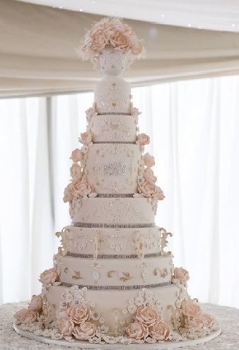 https://flic.kr/p/rRP8Yc | 8 tier | Wedding Cakes Grimsby Lincolnshire This huge magnificent cake stood 5ft tall and 3ft wide at the base Large Wedding Cakes, Vintage Pasta, Cliveden House, Extravagant Wedding Cakes, Cake With Flowers, Wedding Cakes Elegant, Big Wedding Cakes, Wedding Cake Tops, British Wedding