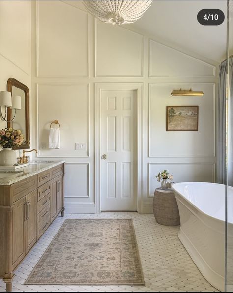 Parisian Style Bathroom, Primary Bathroom Remodel, Primary Bath, Primary Bathroom, Primary Bedroom, Luxury Homes Interior, Bathroom Renos, Dream House Interior, House Bathroom