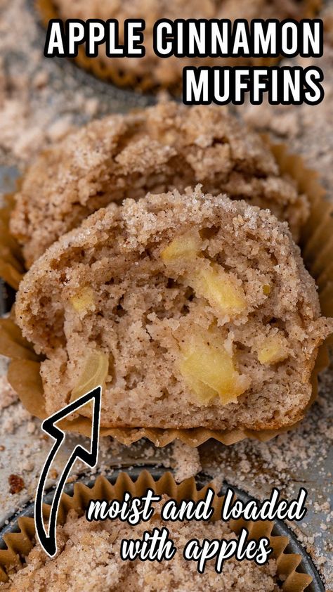 Muffins With Crumble Topping, Fresh Apple Recipes, Applesauce Muffin Recipe, Apple Cinnamon Muffins Recipe, Apple Streusel Muffins, Apple Muffins Healthy, Apple Muffin Recipes, Applesauce Muffins, Apple Cupcakes