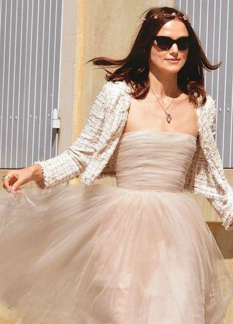 Celebrity Wedding Dresses Photo Gallery Keira Knightley Wedding Dress, Keira Knightley Wedding, Keira Knightley Dress, Chanel Wedding Dress, Famous Weddings, Kiera Knightly, Wedding Dressing, Bo Ho, Keira Knightly