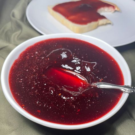 Seedless Raspberry Jam Seedless Raspberry Jam Recipe, Raspberry Jam No Pectin, Raspberry Jelly Recipe, Seedless Raspberry Jam, Raspberry Jam Recipe, Pie Fillings, Jam Recipe, Jelly Recipes, Red Raspberry