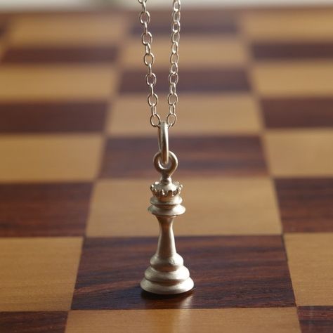 Chess Piece Necklace, Chess Necklace, Queen Chess, Queen Chess Piece, Silver Bracelet Designs, Chess Gifts, Chess Queen, Silver Rings Simple, Charm Necklace Silver