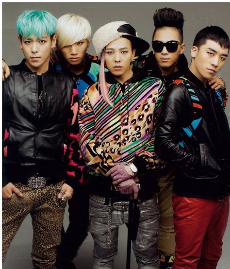 BIGBANG♥ Love their style man. So OTT, so awesome! *T.O.P and Daesung*♥ Big Bang Kpop, G Dragon Top, Gu Family Books, Big Bang Top, Cn Blue, Very Important Person, Vip Bigbang, Magazine Japan, Lee Hi