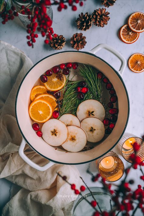 Happy Winter Solstice!! We’re welcoming the winter season and bringing some much-needed warmth and coziness to the shortest day of the year with this wonderfully comforting, aromatic simmer pot. Yule Simmer Pot Spell, Witch Winter Solstice, Simmer Pot Winter Solstice, January Simmer Pot, New Year Simmer Pot Spell, Pine Simmer Pot, Autumn Solstice Party, Winter Solstice Charcuterie Board, Simmer Pot Aesthetic