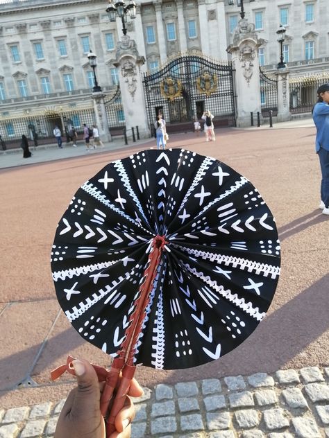 Black and white hand made fans. African Fan, Wedding Favors Ideas, Favors Ideas, Monochrome Pattern, Handmade African, Hand Fans, African Wax Print, Wax Print, Passport Cover