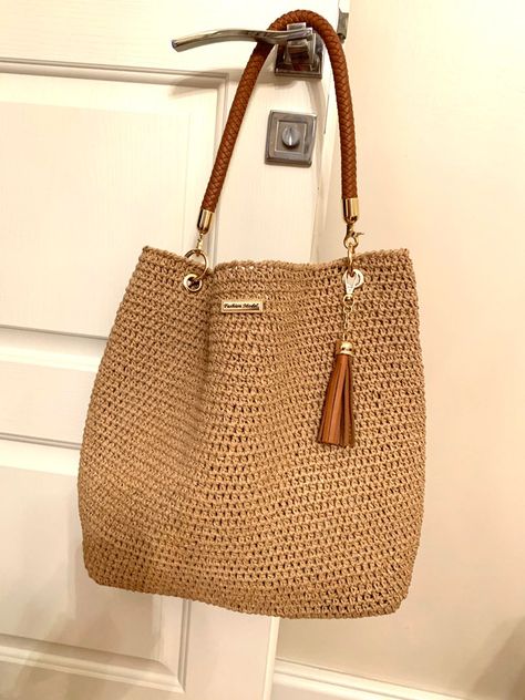 Crochet Bag With Paper Yarntote Bag in Tan Large Knitted - Etsy Canada Yarn Tote Bag, Yarn Tote, Shopping Tote Bags, Paper Yarn, Crochet Shoulder Bags, Yarn Bag, Crochet Free Patterns, Rope Bag, Handcrafted Bags