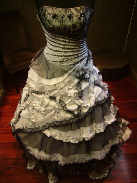 Spectacular Black and White Wedding Dress by WeddingDressFantasy Black And White Wedding Dress, Wedding Dress Fantasy, Steampunk Wedding Dress, Wedding Dresses Taffeta, Wedding Dress Black, White Bridal Gown, Steampunk Dress, White Ball Gowns, Gothic Wedding Dress