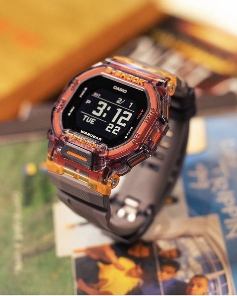 Casio G-Shock watchlover Funky Watches, G Shock Watches Mens, Futuristic Watches, Breitling Watches Mens, Fossil Watches For Men, Stylish Watches Men, Fancy Watches, Premium Watches, Retro Watches