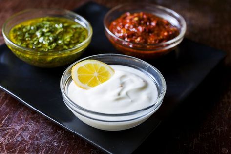 3 Moroccan Dipping Sauce Recipes: Mint-Cilantro, Harissa, and Yogurt-Lemon. Yoghurt Sauce, Salsa Yogurt, Moroccan Dishes, Moroccan Chicken, Cilantro Sauce, Dipping Sauces Recipes, Mint Sauce, Dipping Sauces, Spread Recipes