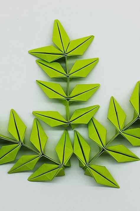 3d Paper Leaves, Leaf Origami Paper Leaves, Origami Leaves Tutorials, Origami Leaf Tutorial, Paper Leaves Diy Tutorials, Leaf Art For Kids, Fall Origami, Leaves Origami, Leaf Origami