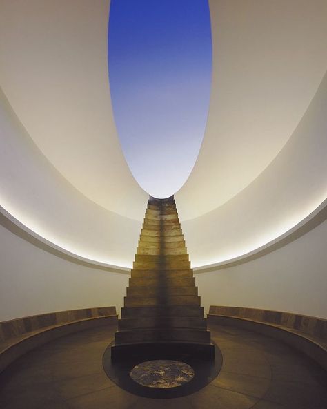 Dimitris Karagiannakis on Instagram: “Roden Crater by James Turell, Northern Arizona” Roden Crater, Members Club, James Turrell, Sunken Garden, Northern Arizona, Ubud, Mumbai, Arizona, Spa