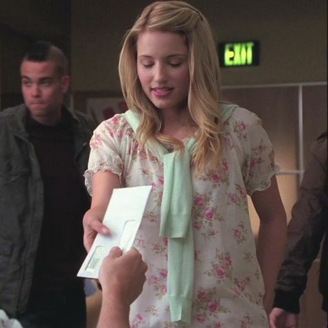 Diana Argon, Diana Agron, Glee Fashion, Quinn Fabray, Fashion Background, Dianna Agron, Glee Cast, Fashion Tv, Character Outfits