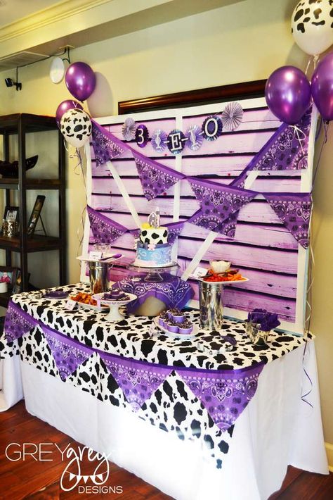 Cowgirl Party Decorations, Cow Print Birthday, 14th Birthday Party Ideas, Sweet 16 Party Decorations, Rodeo Birthday Parties, Cow Birthday Parties, Purple Birthday Party, 7th Birthday Party Ideas, Cowgirl Baby Showers