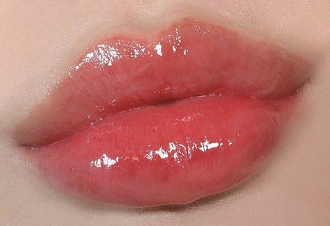 Lips Inspiration, Dream Vision Board, Life Vision Board, Vision Board Manifestation, Perfect Lips, Beauty Goals, Lip Fillers, Beautiful Lips, Glossy Lips