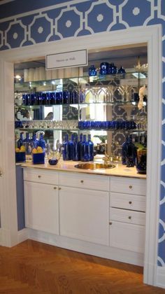 Closet Bar Ideas, Bar Remodel, Wet Bar Designs, Home Wet Bar, Closet Bar, Bar In Casa, House Of Turquoise, Butlers Pantry, Built In Bar