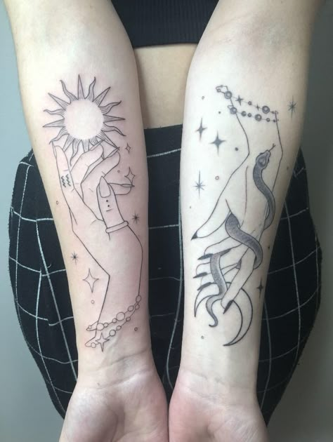 Magical Tattoos, Tattoos On Hand, Witchcraft Tattoos, Mystical Tattoos, Bestie Tattoo, Witch Tattoo, Theme Tattoo, Bff Tattoos, Hand Images