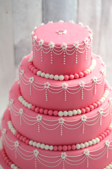 Bronze Medal Wedding Cake design - Cake International Nov 2014 Pink Fancy Cake, Pink And Blue Vintage Cake, Pink Three Tier Cake, Wedding Cakes Fondant, Two Tier Vintage Cake Pink, Cake Pops Frosting, Pink And Blue Lambeth Cake, Cakes Fondant, Cupcakes Easy