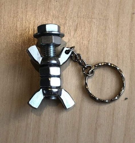 Nut And Bolt Figures, Things To Make Out Of Nuts And Bolts, Nuts And Bolts Art Diy, Nut Bolt Art, Nut And Bolt People, Bolt And Nut Art, Nuts And Bolts Keychain Diy Crafts, Crafts With Nuts And Bolts, Nut And Bolt Keychain