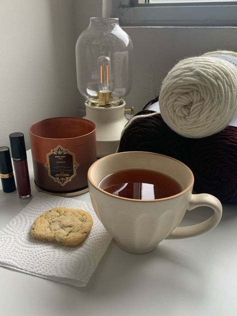 fall aesthetic, fall vibes, fall tea, cozy autumn, autumn desk inspo, cozy academia Cozy Academia, Aesthetic Fall Vibes, Fall Tea, Autumn Tea, Desk Inspo, Aesthetic Light, Aesthetic Fall, Tea Cozy, Cozy Autumn