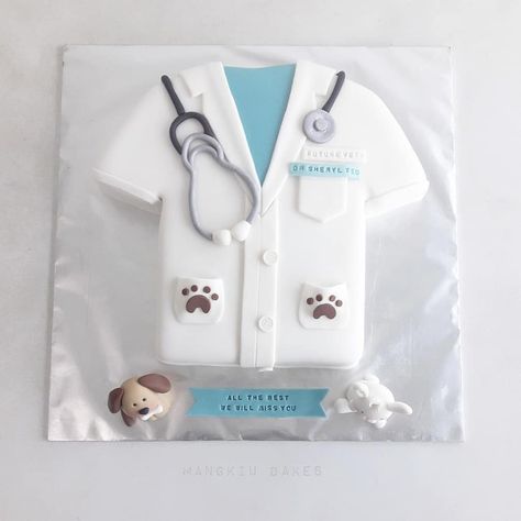 Veterinarian's cake. Kindly allow 1-2 working days for replies on WhatsApp (Normally within 24 hours) and on other platforms -- Insta,… Veterinary Cake Ideas, Veterinarian Cake, Vet Cake, Veterinarian Graduation, Tuxedo Cake, Prince Cake, Suit Tuxedo, Animal Cakes, Dog Cake