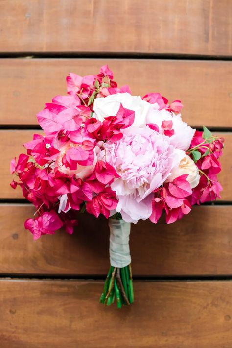 Bougainvillea in Cala Bassa Beach Club – Weddings Ibiza Bugambilia Wedding, Villa Wedding Decor, Bougainvillea Bouquet, Wedding Flower Types, Bougainvillea Wedding, Hunting Wedding, Felt Flower Tutorial, Orange Wedding Flowers, Ibiza Wedding