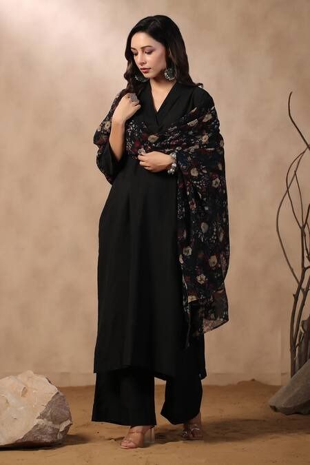 Buy Black Cotton Silk Printed Floral V Neck Kurta Set With Dupatta For Women by Palak Khandelwal Online at Aza Fashions. V Neck Kurta, Kurta Set With Dupatta, Silk Pant, Pleated Neckline, Printed Dupatta, A Line Kurta, Silk Pants, Indian Designer Wear, Kurta Set