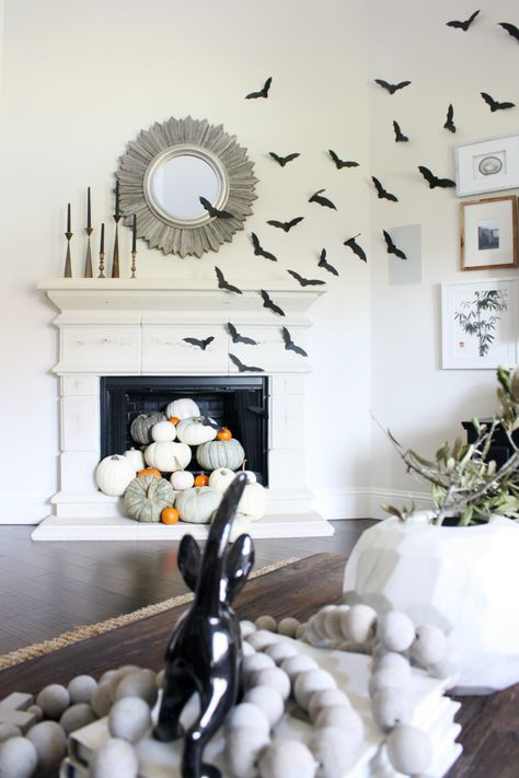 Simple Halloween Decorations - Crazy Wonderful, paper bats, bat halloween decor, pumpkins in fireplace, halloween mantle ideas Simple Halloween Decorations, Halloween Decorations Indoor Scary, Neutral Halloween Decor, Porche Halloween, Paper Bats, Simple Halloween Decor, Halloween Decorations Apartment, Neutral Halloween, Fall Fireplace Decor