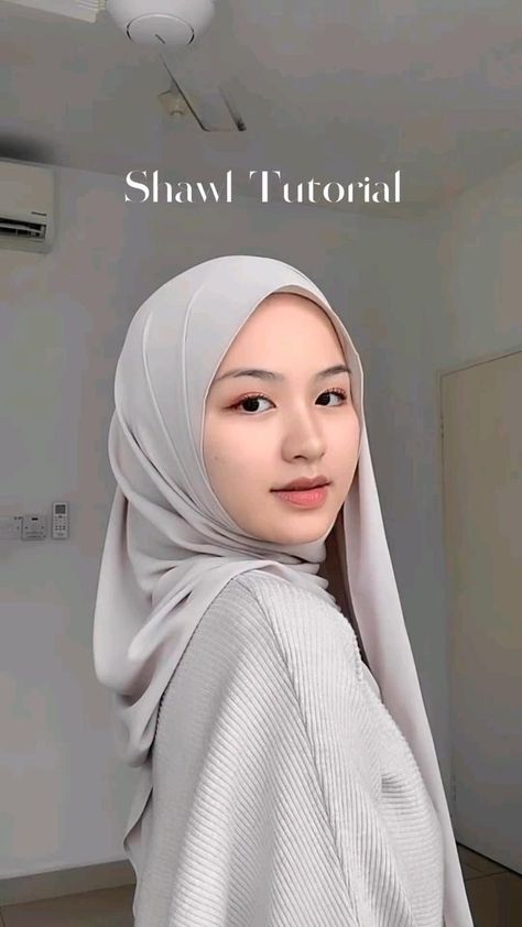 Style Hijab Simple, Hm Outfits, White Hijab, Fesyen Islam, Tutorial Hijab Pashmina, Simple Hijab Tutorial, Estilo Hijab, Stile Hijab, Simple Hijab