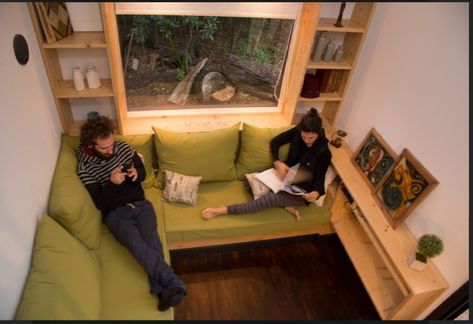 Tiny house Uruguay Tiny Home Couch Ideas, Tiny House Couch, Tiny Interior, House Sofa, Built In Couch, Floor Plan Ideas, Small Tiny House, Tiny House Inspiration, Eco Home