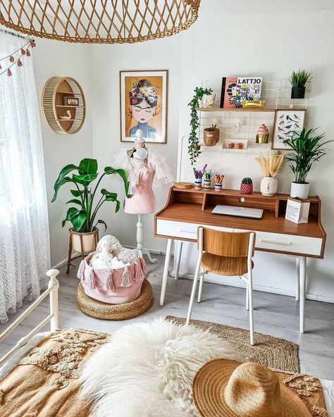 Work Office Ideas, Scandinavian Desk, Room Organisation, Cool Office Space, Tropical Bedrooms, Office Room Decor, Kids Room Inspiration, Home Office Space, Home Desk