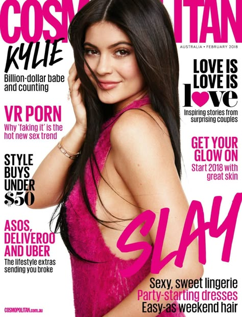 Kylie Jenner, Cosmopolitan Magazine [Australia] (February 2018) Kylie Cars, Actresses With Brown Hair, Pink Earbuds, Cosmopolitan Cover, Cosmopolitan Magazine Covers, Female Magazine, Cosmo Magazine, Weekend Hair, Kylie Jenner Photoshoot