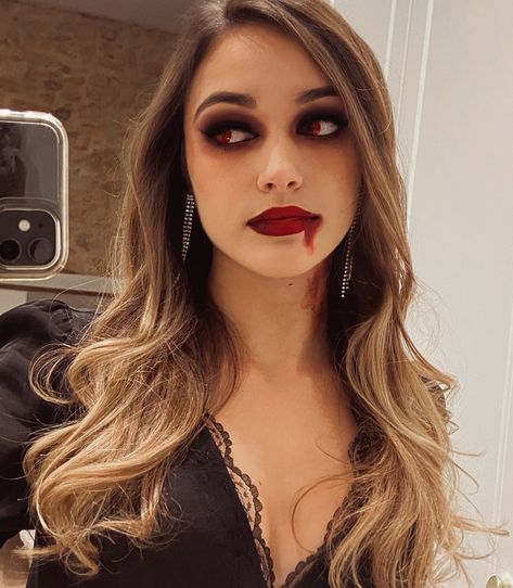 Vampire girl makeup blood Halloween aesthetic trendy costume Halloween makeup Halloween Vampire Makeup Easy, Halloween Makeup Ideas Vampire, Pretty Vampire Costume, Girls Vampire Makeup, Vampire Makeup Looks Simple, Vampire Womens Costume, Vampire Makeup Easy, Vampire Girl Makeup, Easy Vampire Costume