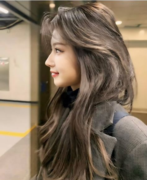 Beautiful Insecurities Nose, Sana Haircut, Sana Hair, Girlfriend Day, National Girlfriend Day, Pretty Nose, Girlfriends Day, Big Noses, Twice Sana