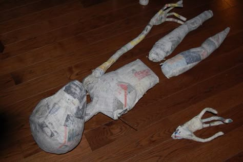 Alien Halloween Props | Static: My Paper Mache Alien is quickly evolving Halloween House Party Decorations, Egyptian Halloween, Egyptian Party, Alien Halloween, Casa Halloween, Halloween Fest, Halloween House Party, Diy Halloween Decor, Halloween Mummy