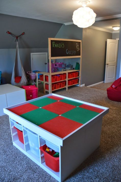 Lego Tisch fürs Kinderzimmer selber bauen: DIY-Ideen für tollen Spieltisch Simple Playroom, Table Lego, Lego Table Diy, Diy Playroom, Furniture Desk, Table Ikea, Lego Table, Urban Interiors, Lego Room