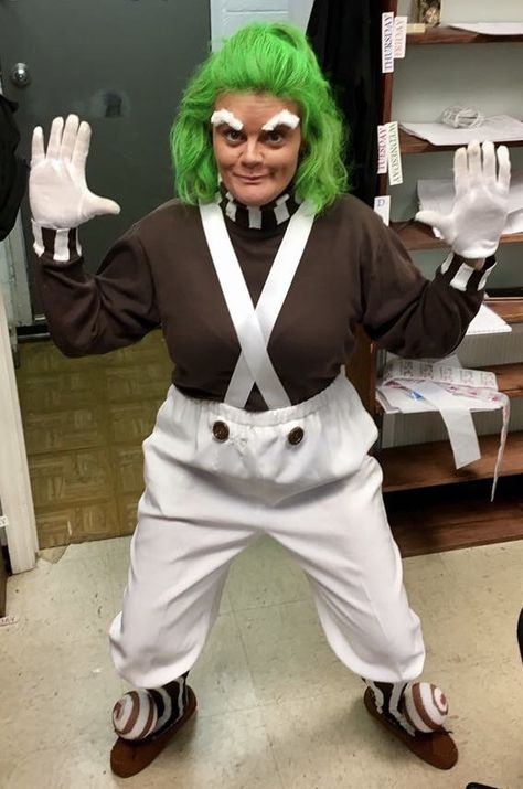 My Oompa Loompa last year. Nailed it! Ompa Lumpa, Oompa Loompa Willy Wonka, Oompa Loompa Costume, Umpa Lumpa, Oompa Loompa, Prom Decor, Willy Wonka, Nailed It, Chocolate Factory