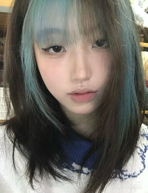 Partially Dyed Hair, Korean Hair Color, Hair Color Streaks, Asian Short Hair, Pretty Hair Color, Chinese Hairstyle, Japanese Hairstyle, Hair Dye Colors, Hair Reference