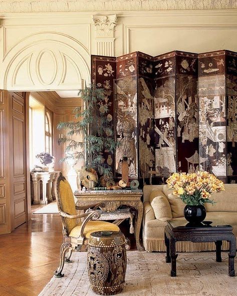 Asia Furniture, Chinese Living Room, Thai Decor, Glamorous Living, Folding Screens, Jim Thompson, Thai House, Asian Interior, Asian Homes