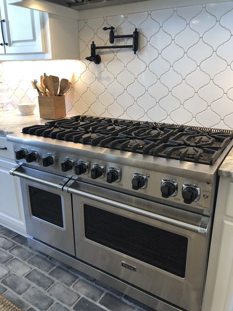 I wanted a double oven and an all eye range and Viking had the perfect configuration! We love it! Triple Oven Kitchen, Large Oven In Kitchen, Professional Stove And Oven, Viking Oven Range, Large Stove And Oven, Double Range Kitchen, Gas Ovens And Stoves, Stoves And Ovens, Double Stove Kitchen