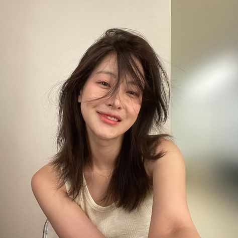 Oh Yeon Seo, I Love Girls, Kdrama, Actresses, Actors, Celebrities, Hair Styles, On Instagram, Beauty