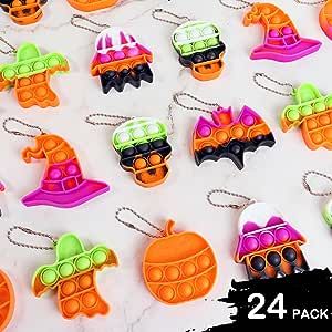 Kid Halloween Treat Bags, Halloween Handout, Girls Halloween Party, Pumpkin Face Designs, Spooky Sweets, Halloween Party Bags, Party Favors Halloween, Halloween Goodie Bags, Goodie Bags For Kids