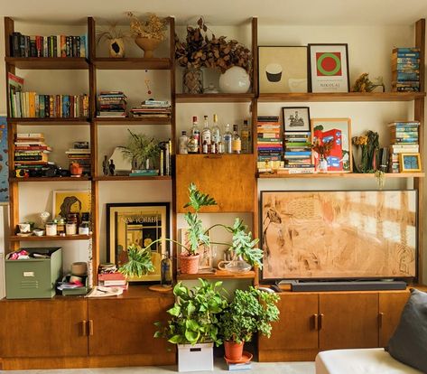 Floor To Ceiling Bookshelves Slanted Ceiling, Records On Bookshelf, Modern Whimsical Decor, 1960 Home Decor, Shelving Aesthetic, Mcm Library, Midcentury Bookshelf, Whimsical Interior Design, Mid Century Library