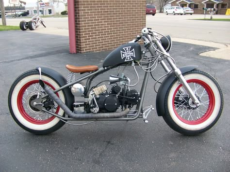 Kikker 5150, 125cc Mini Chopper Motorcycle, Motorcycle Bobber, Moto Bobber, Moped Bike, Motos Bobber, Custom Moped, Custom Motorcycles Bobber, Custom Motorcycles Harley, Motorised Bike