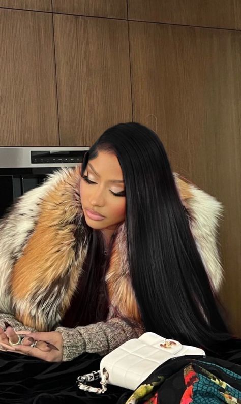 Nicki Minaj Makeup Looks, Nicki Aesthetic, Barbz Nicki Minaj Aesthetic, Nicki Minaj Aesthetic 2000s, Aesthetic Nicki Minaj, Nicki Minaj Aesthetic, Nicki Minaj Nails, Nicki Minaj Makeup, Nicky Minaj Baddie Aesthetic